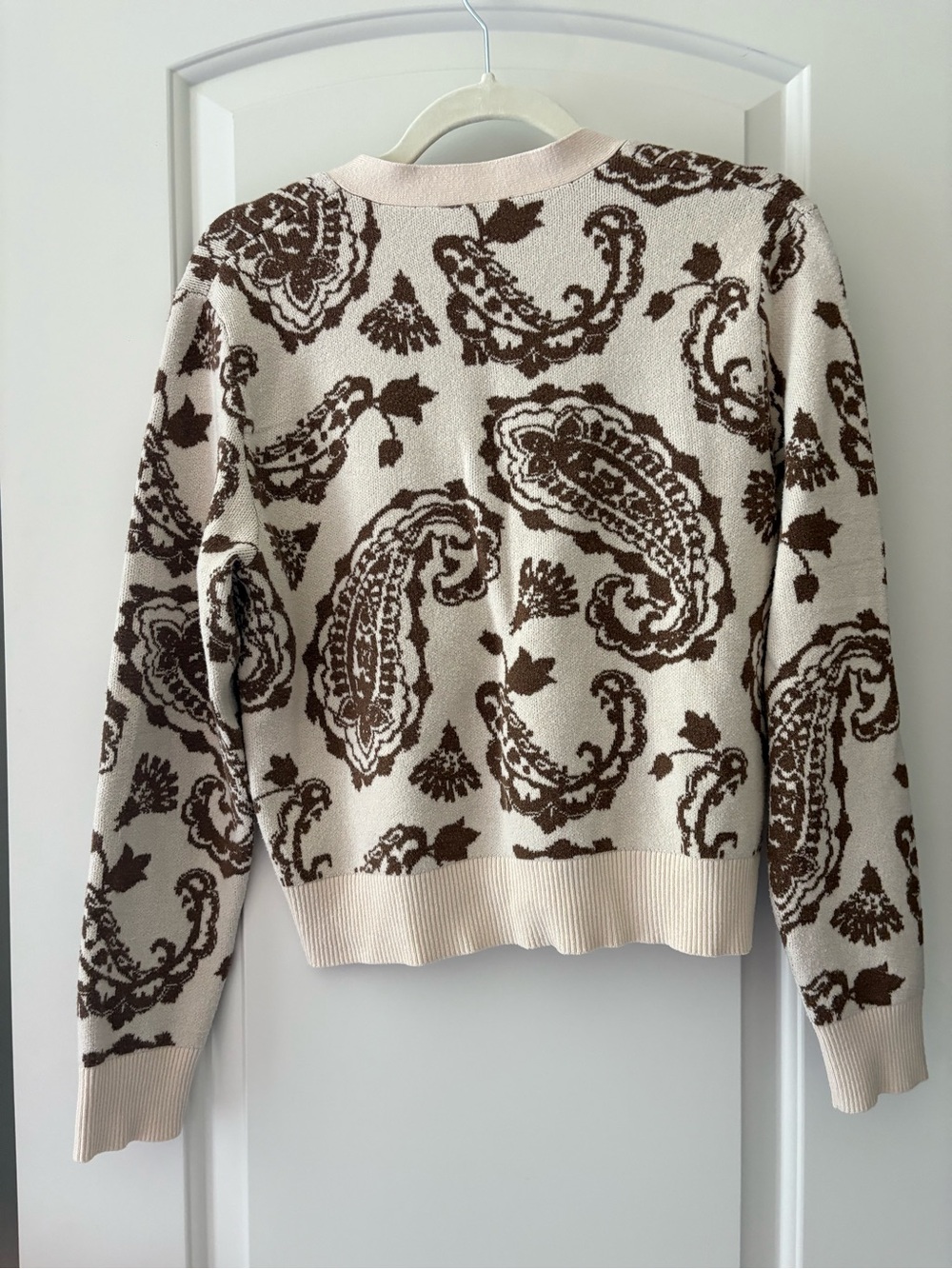 Ophelia Rae Cream and Brown Paisley V-Neck Cardigan - Picture 3 of 3